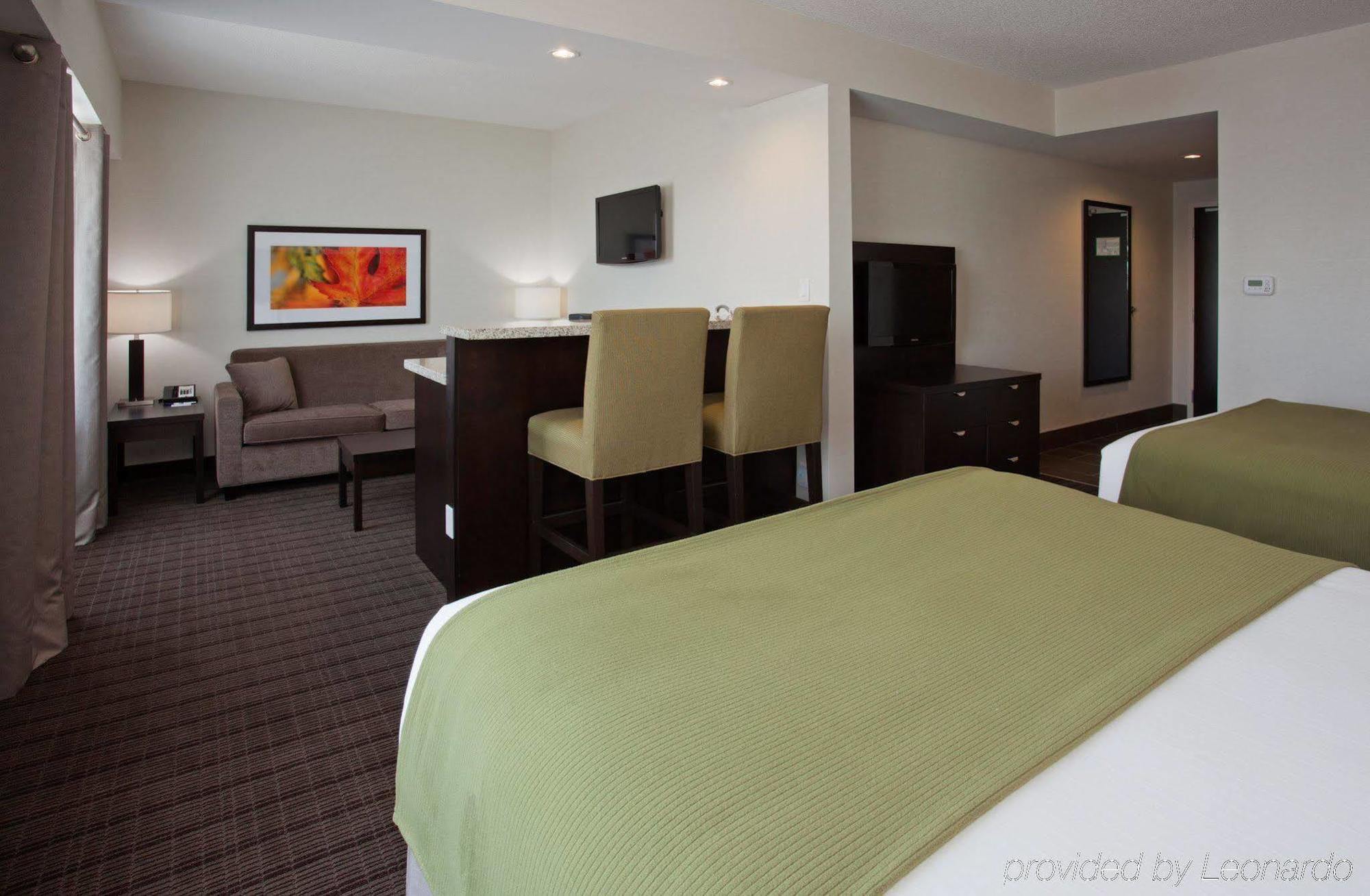 Holiday Inn Express & Suites New Liskeard Habitación foto